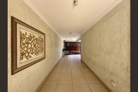Casa à venda com 220m², 3 quartos e 4 vagasEntrada da casa