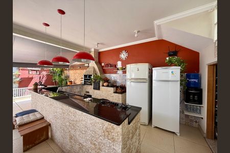 Casa à venda com 220m², 3 quartos e 4 vagasEspaço Gourmet 