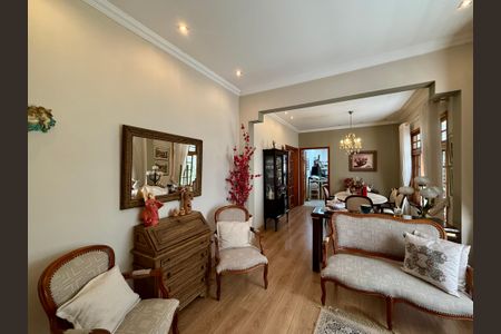 Casa à venda com 220m², 3 quartos e 4 vagasSala 