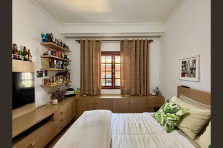 Casa à venda com 220m², 3 quartos e 4 vagasQuarto 2