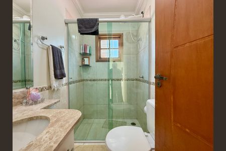 Casa à venda com 220m², 3 quartos e 4 vagasBanheiro Quarto de Hóspedes 