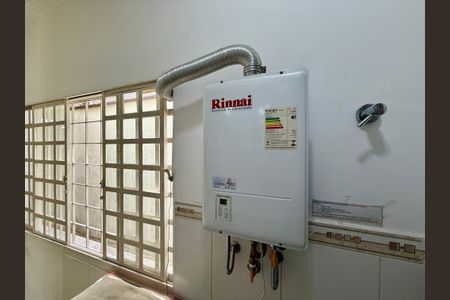 Casa à venda com 220m², 3 quartos e 4 vagasÁrea de Serviço