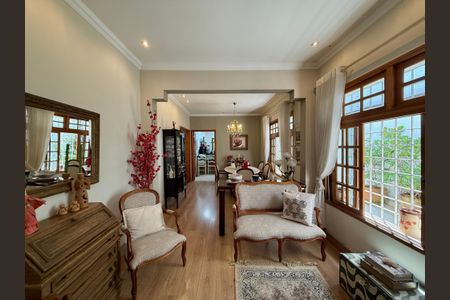 Casa à venda com 220m², 3 quartos e 4 vagasSala 