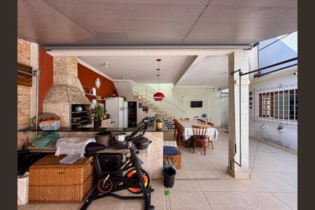 Casa à venda com 220m², 3 quartos e 4 vagasEspaço Gourmet 