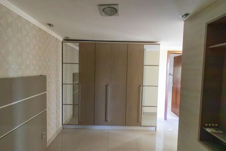 Apartamento à venda com 124m², 2 quartos e 1 vagaSuíte