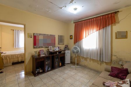 Casa à venda com 300m², 2 quartos e 2 vagasSala 2