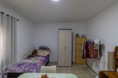 Casa à venda com 300m², 2 quartos e 2 vagasQuarto 