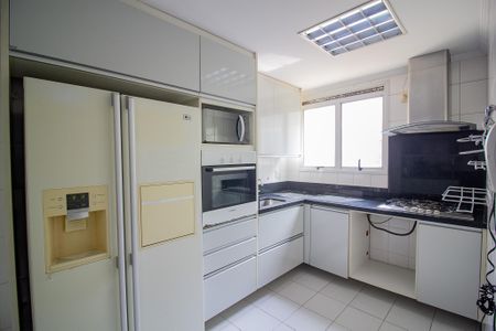Apartamento para alugar com 169m², 3 quartos e 3 vagasCozinha