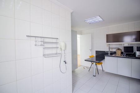 Apartamento para alugar com 169m², 3 quartos e 3 vagasCozinha