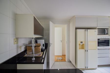 Apartamento para alugar com 169m², 3 quartos e 3 vagasCozinha