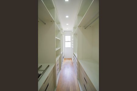 Apartamento para alugar com 169m², 3 quartos e 3 vagasCloset da suíte 1