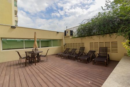 Apartamento para alugar com 169m², 3 quartos e 3 vagasDeck área Comum 