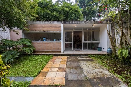 Casa para alugar com 120m², 2 quartos e 1 vaga