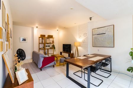 Casa para alugar com 2 quartos, 120m² em Jardim Viana, São Paulo