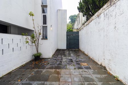 Casa para alugar com 120m², 2 quartos e 1 vaga