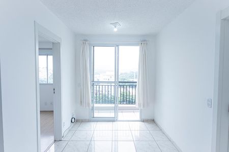 Sala, cozinha e área de serviço de apartamento para alugar com 2 quartos, 39m² em Vila Pirituba, São Paulo