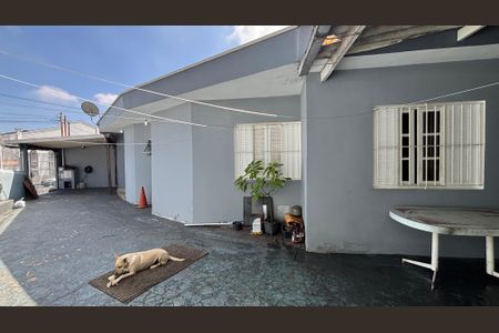 Casa à venda com 148m², 2 quartos e 6 vagasQuintal