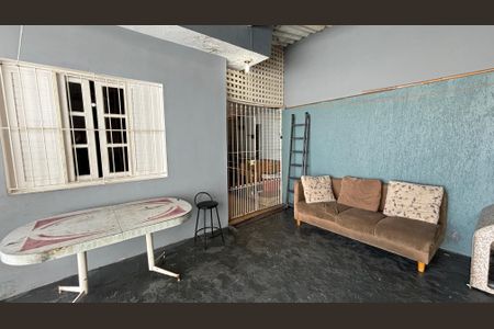 Casa à venda com 148m², 2 quartos e 6 vagasQuintal