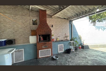 Casa à venda com 148m², 2 quartos e 6 vagasQuintal