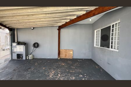 Casa à venda com 148m², 2 quartos e 6 vagasQuintal - Garagem