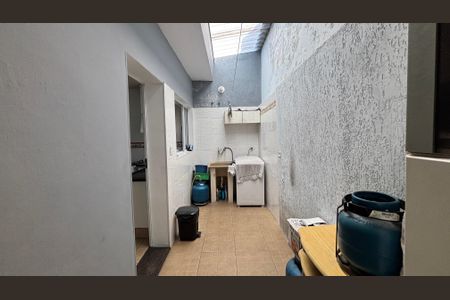Casa à venda com 148m², 2 quartos e 6 vagasÁrea de Serviço