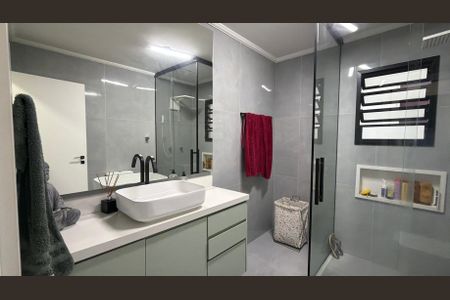 Casa à venda com 100m², 2 quartos e 1 vagaBanheiro da Suíte