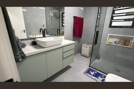 Casa à venda com 100m², 2 quartos e 1 vagaBanheiro da Suíte