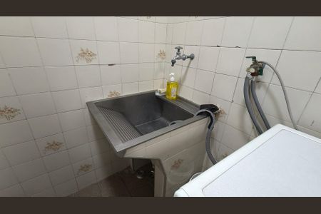 Casa à venda com 100m², 2 quartos e 1 vagaÁrea de Serviço