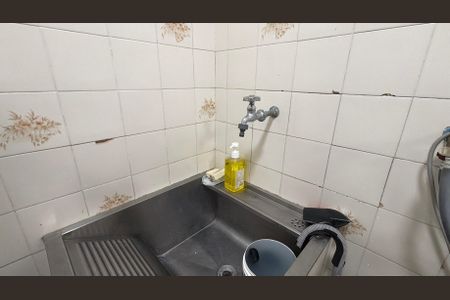 Casa à venda com 100m², 2 quartos e 1 vagaÁrea de Serviço