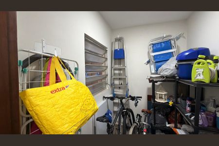 Casa à venda com 100m², 2 quartos e 1 vagaQuarto de Serviço