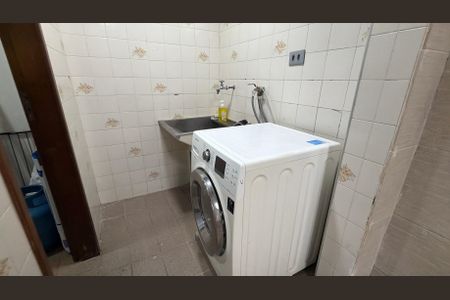 Casa à venda com 100m², 2 quartos e 1 vagaÁrea de Serviço