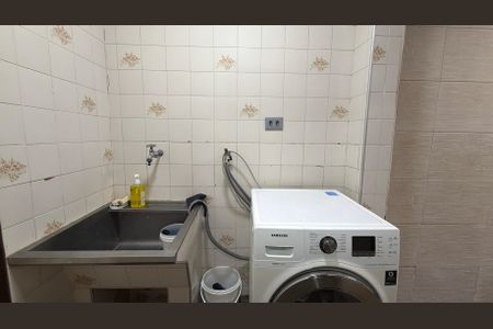 Casa à venda com 100m², 2 quartos e 1 vagaÁrea de Serviço