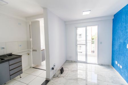 Sala  de apartamento para alugar com 2 quartos, 44m² em Jardim Santa Tereza, Carapicuíba