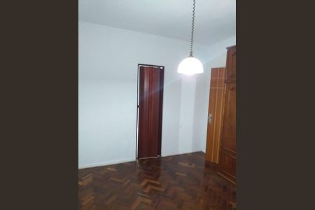 Apartamento à venda com 75m², 2 quartos e 1 vaga Apartamento à venda com 75m², 2 quartos e 1 vagaQuarto