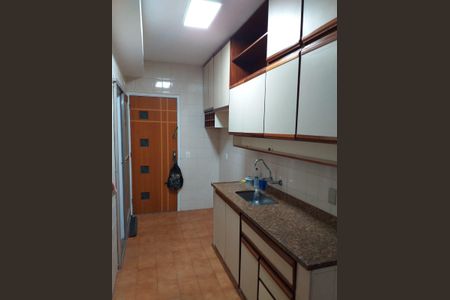 Apartamento à venda com 75m², 2 quartos e 1 vaga Apartamento à venda com 75m², 2 quartos e 1 vagaCozinha