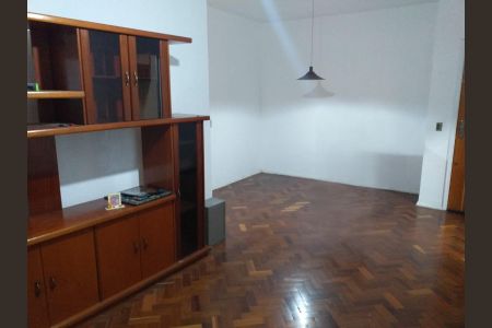 Apartamento à venda com 75m², 2 quartos e 1 vaga Apartamento à venda com 75m², 2 quartos e 1 vagaSala