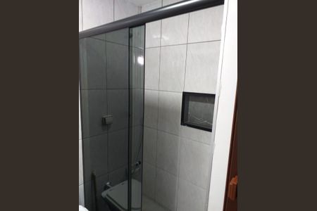 Apartamento à venda com 75m², 2 quartos e 1 vaga Apartamento à venda com 75m², 2 quartos e 1 vagaBanheiro