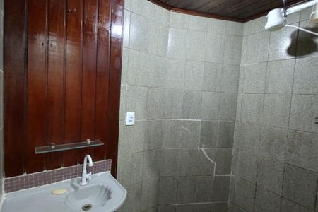 Casa de condomínio para alugar com 65m², 2 quartos e sem vaga Casa de condomínio para alugar com 65m², 2 quartos e sem vagaBanheiro