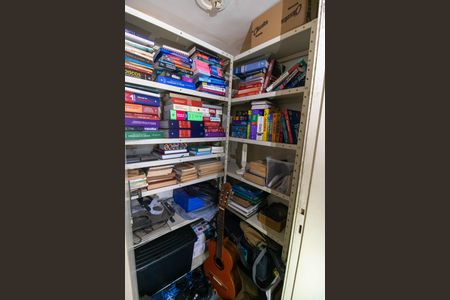 Apartamento à venda com 110m², 3 quartos e 1 vaga Apartamento à venda com 110m², 3 quartos e 1 vagaCloset