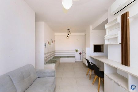 Sala de apartamento para alugar com 3 quartos, 67m² em Teresópolis, Porto Alegre