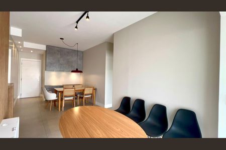 Apartamento à venda com 82m², 2 quartos e 2 vagas Apartamento à venda com 82m², 2 quartos e 2 vagasSala