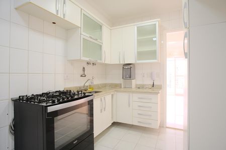 Apartamento à venda com 93m², 3 quartos e 2 vagasCozinha