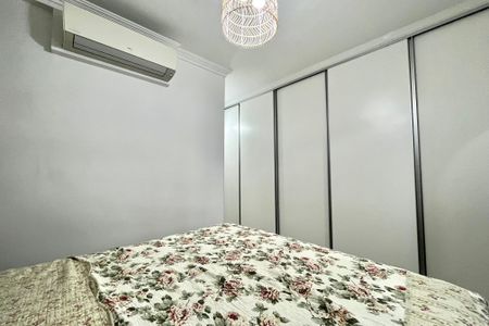 Apartamento à venda com 107m², 4 quartos e 2 vagas Apartamento à venda com 107m², 4 quartos e 2 vagasSuite 1