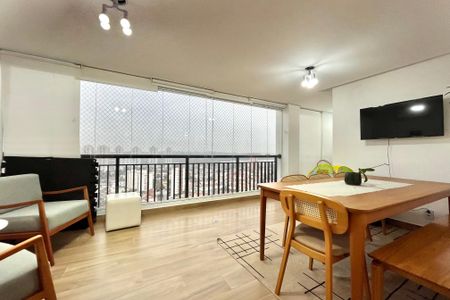 Apartamento à venda com 107m², 4 quartos e 2 vagas Apartamento à venda com 107m², 4 quartos e 2 vagasVaranda