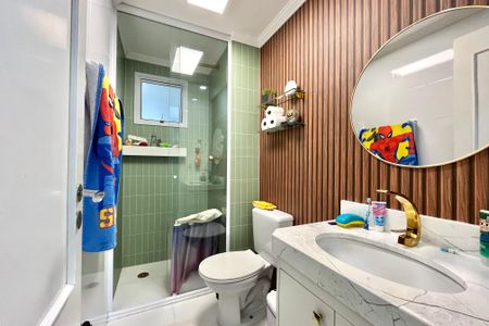 Apartamento à venda com 107m², 4 quartos e 2 vagas Apartamento à venda com 107m², 4 quartos e 2 vagasBanheiro Corredor