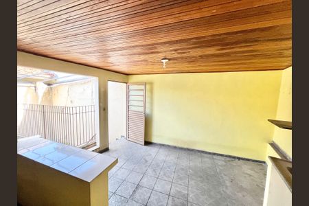 Casa para alugar com 170m², 2 quartos e 1 vaga Casa para alugar com 170m², 2 quartos e 1 vagaVaranda gourmet