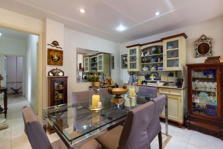 Apartamento à venda com 99m², 2 quartos e sem vaga Apartamento à venda com 99m², 2 quartos e sem vagaSala