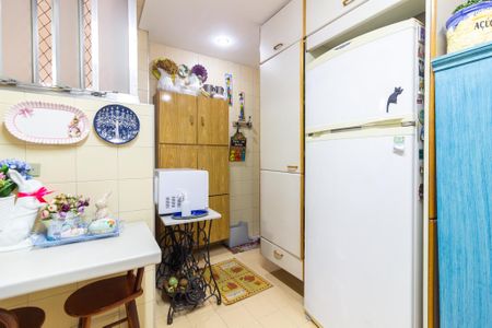 Apartamento à venda com 99m², 2 quartos e sem vaga Apartamento à venda com 99m², 2 quartos e sem vagaCozinha