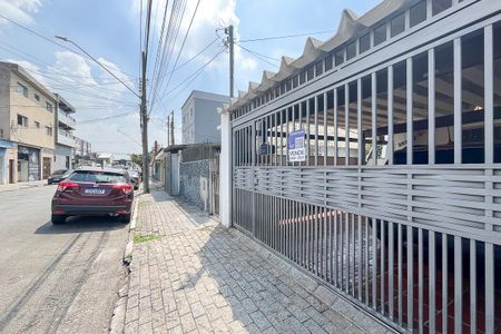 Casa à venda com 340m², 3 quartos e 2 vagasFachada + plaquinha