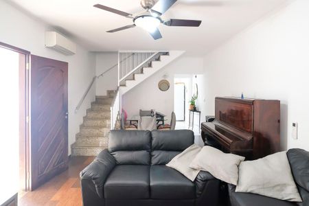 Casa à venda com 340m², 3 quartos e 2 vagasSala